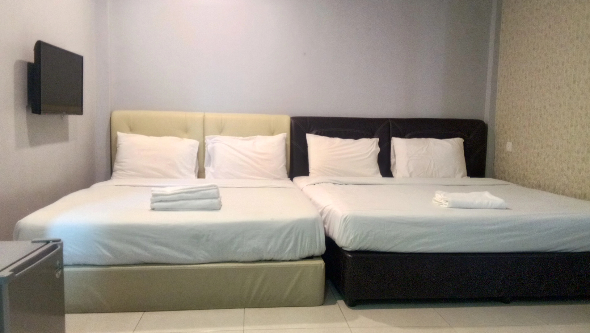 Отель Dlima Beach Inn Langkawi