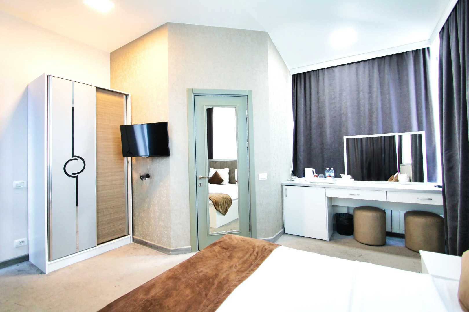 Отель Sunday Boutique