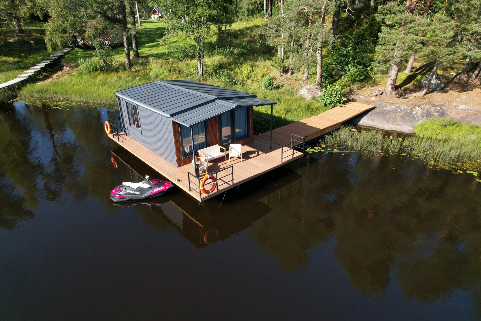 Гостевой дом на воде Наедине