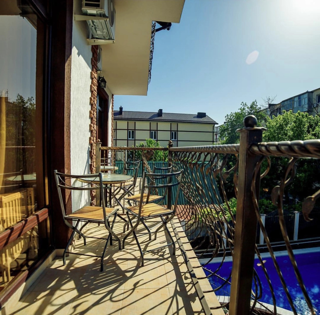 Отель Парадейсон