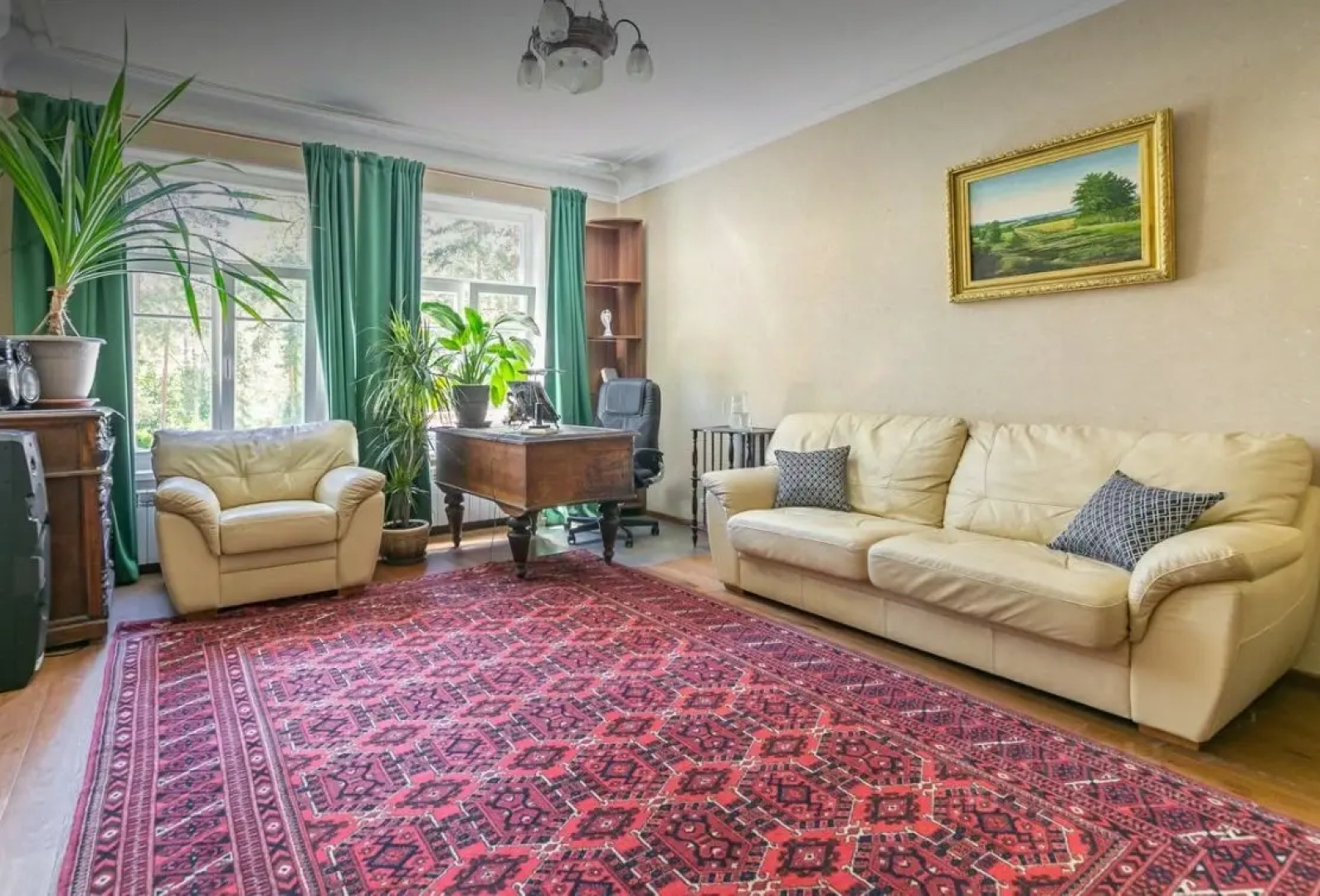 Частный дом 8-к 250 м²