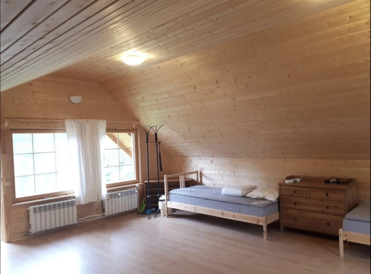 Частный Дом Коттедж с Тремя Спальнями