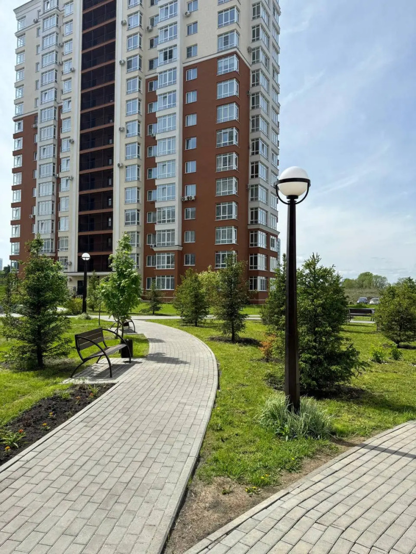 Студия СИБИРЬ HOUSE с панорамными окнами