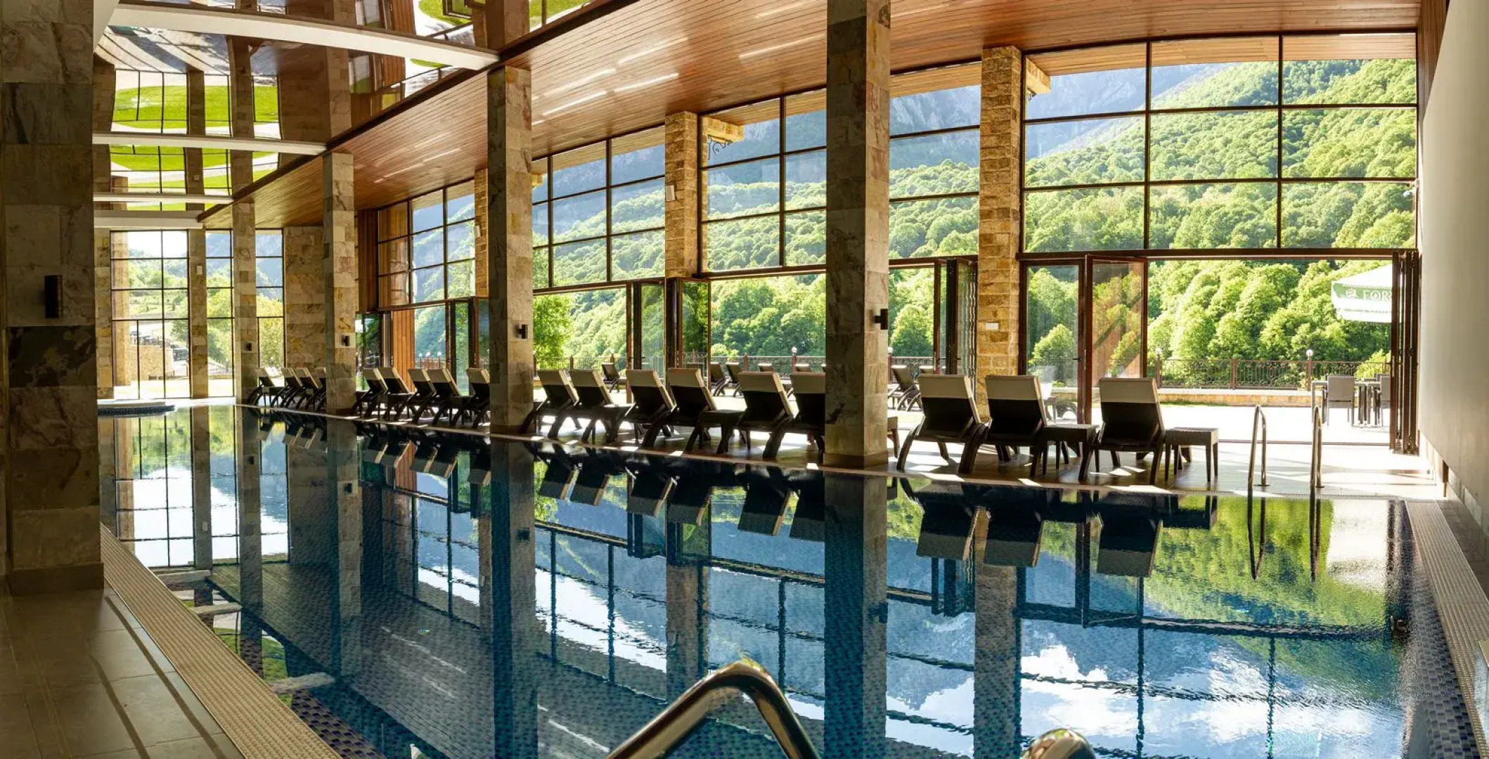 Отель Forrest Terrace