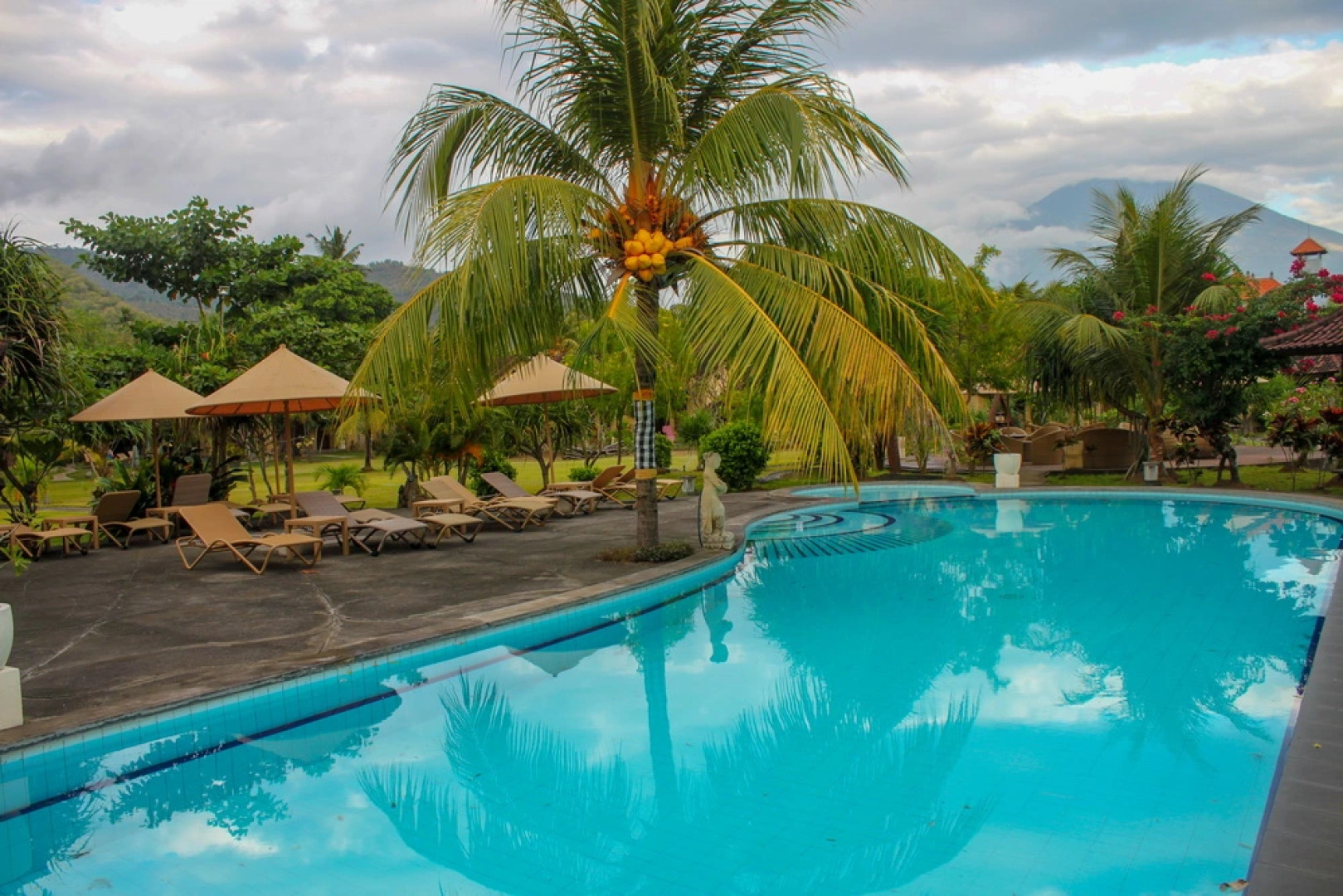 Отель Uyah Amed & Spa Resort