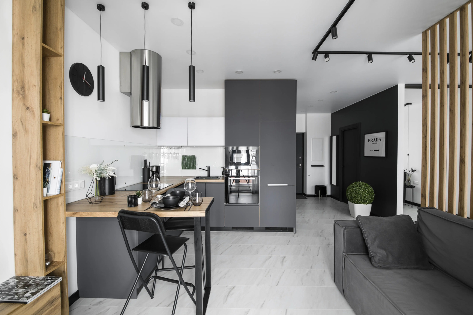 Апартаменты Loca Resident  с Панорамной Лоджией