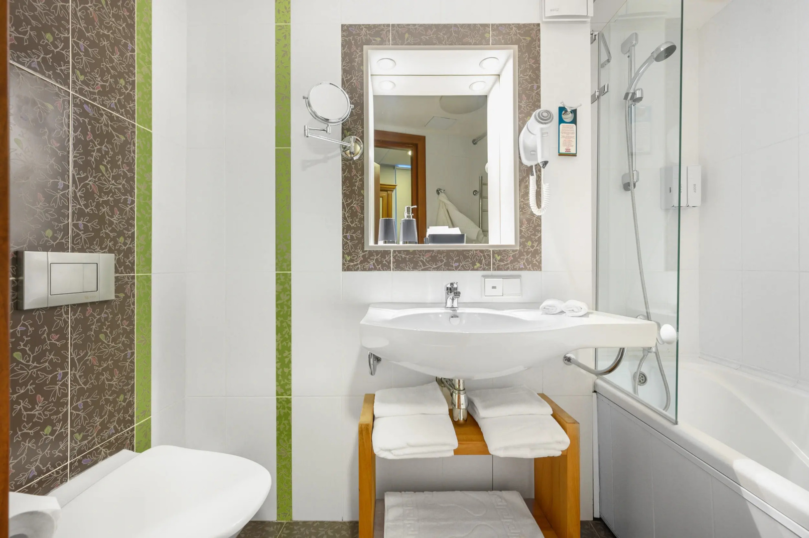 Отель Три Моста