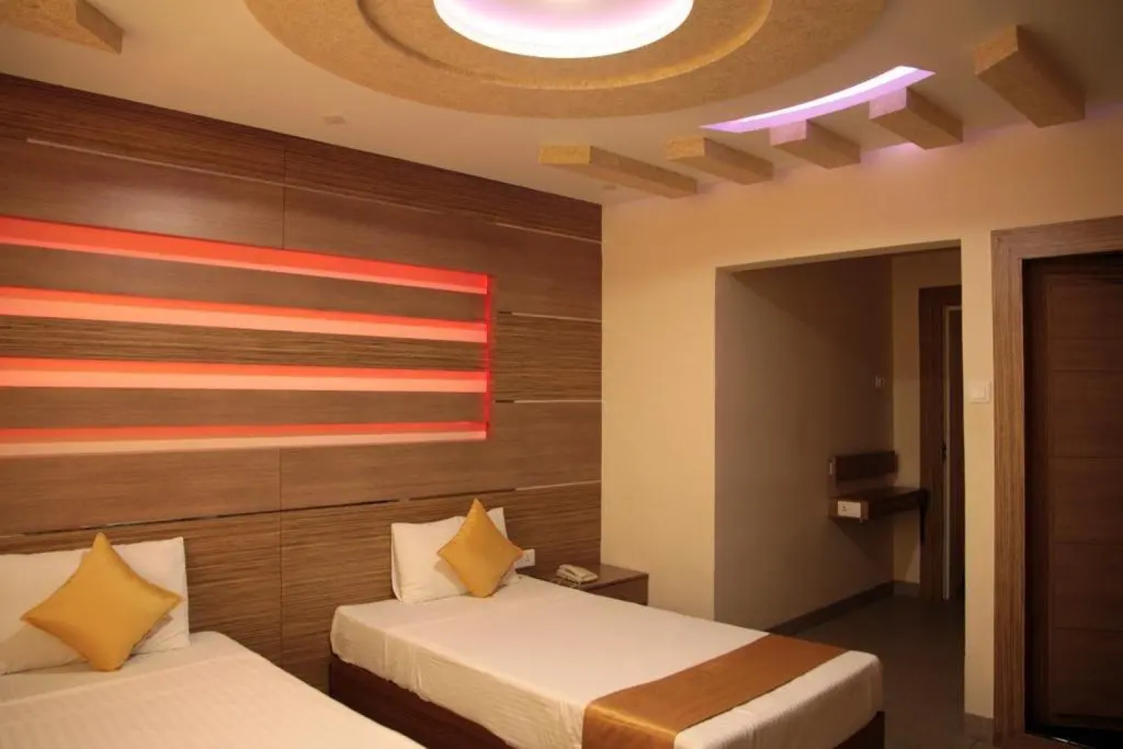 Отель Royal Castle