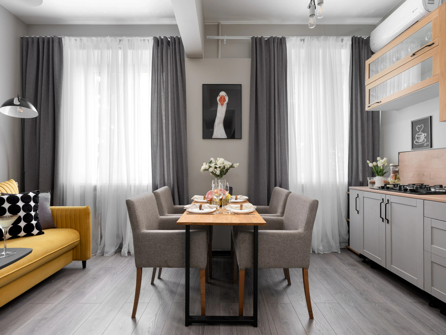 Квартира GM Apartments с видом на Набережную и Котельническую высотку