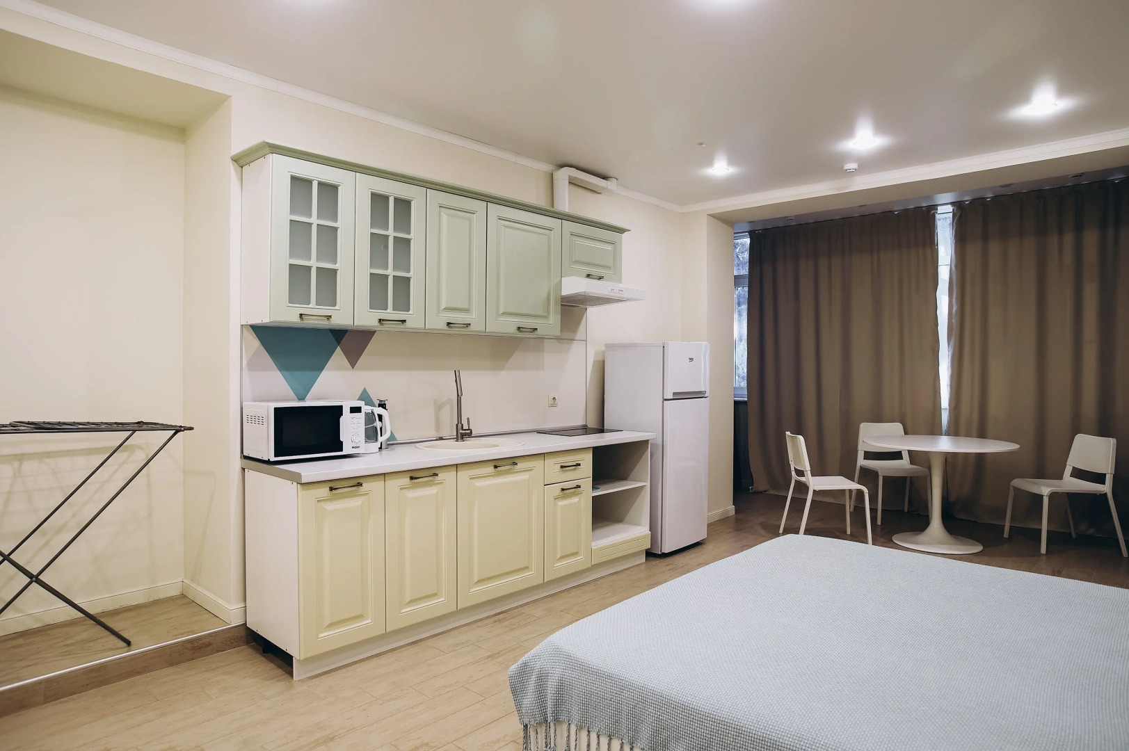 Мебелированные комнаты на ул.Конституции 24А г.Сочи