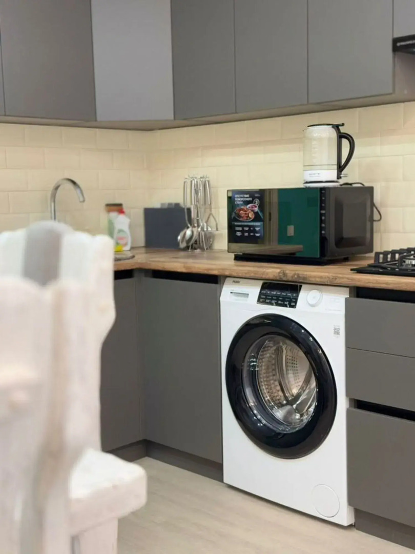 Квартира На Паровозной 15 (6а)