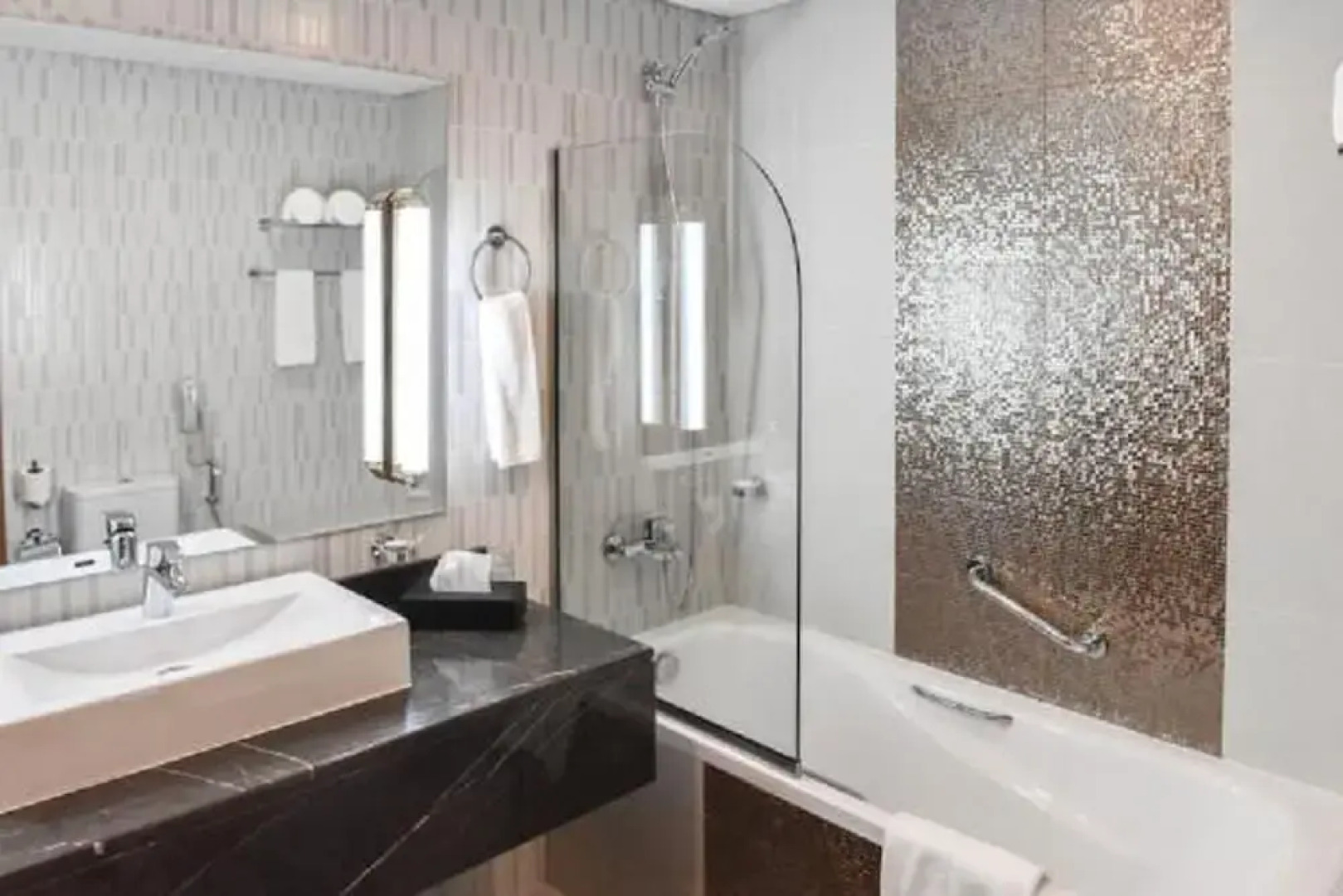 Отель Excelsior Hotel Downtown