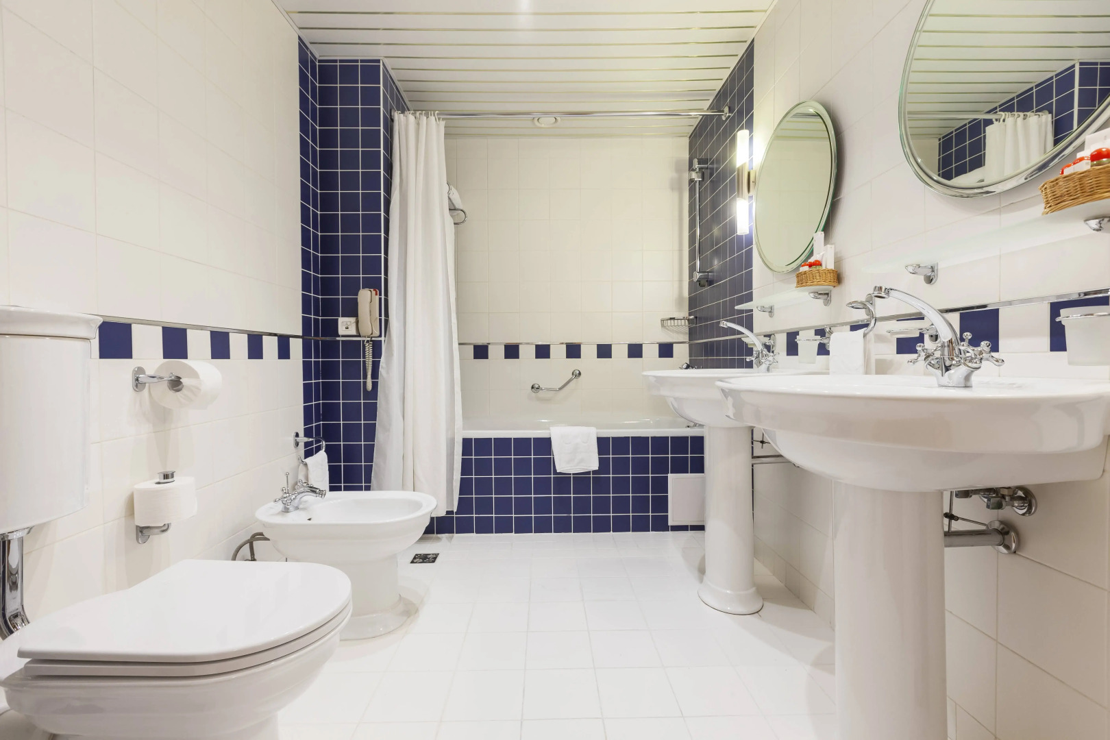 Отель Амбассадор