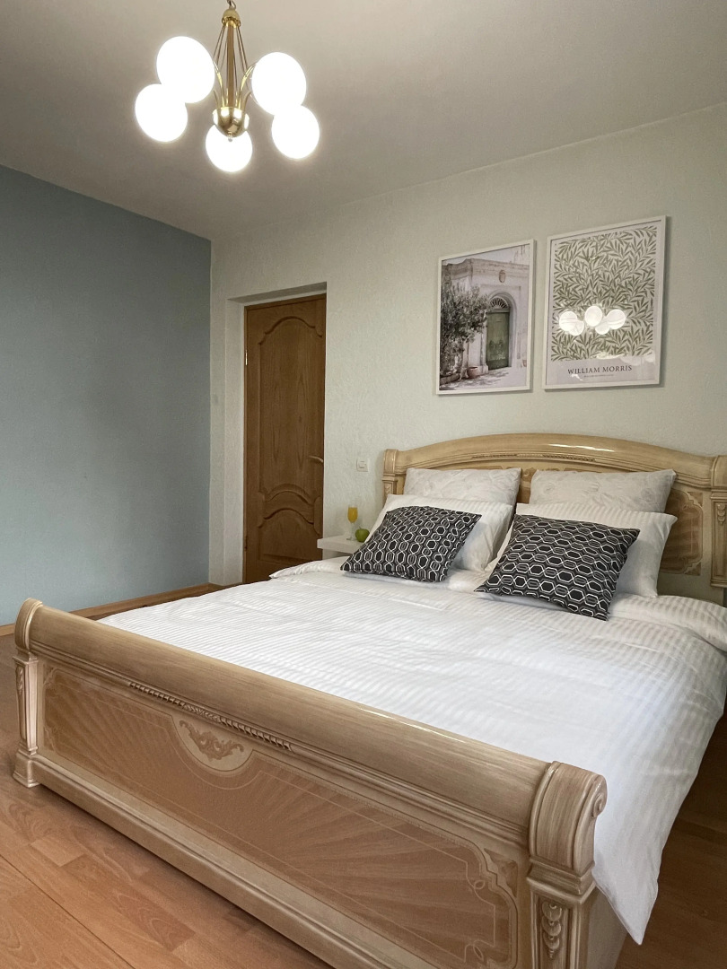 Апартаменты Авиаторов 14