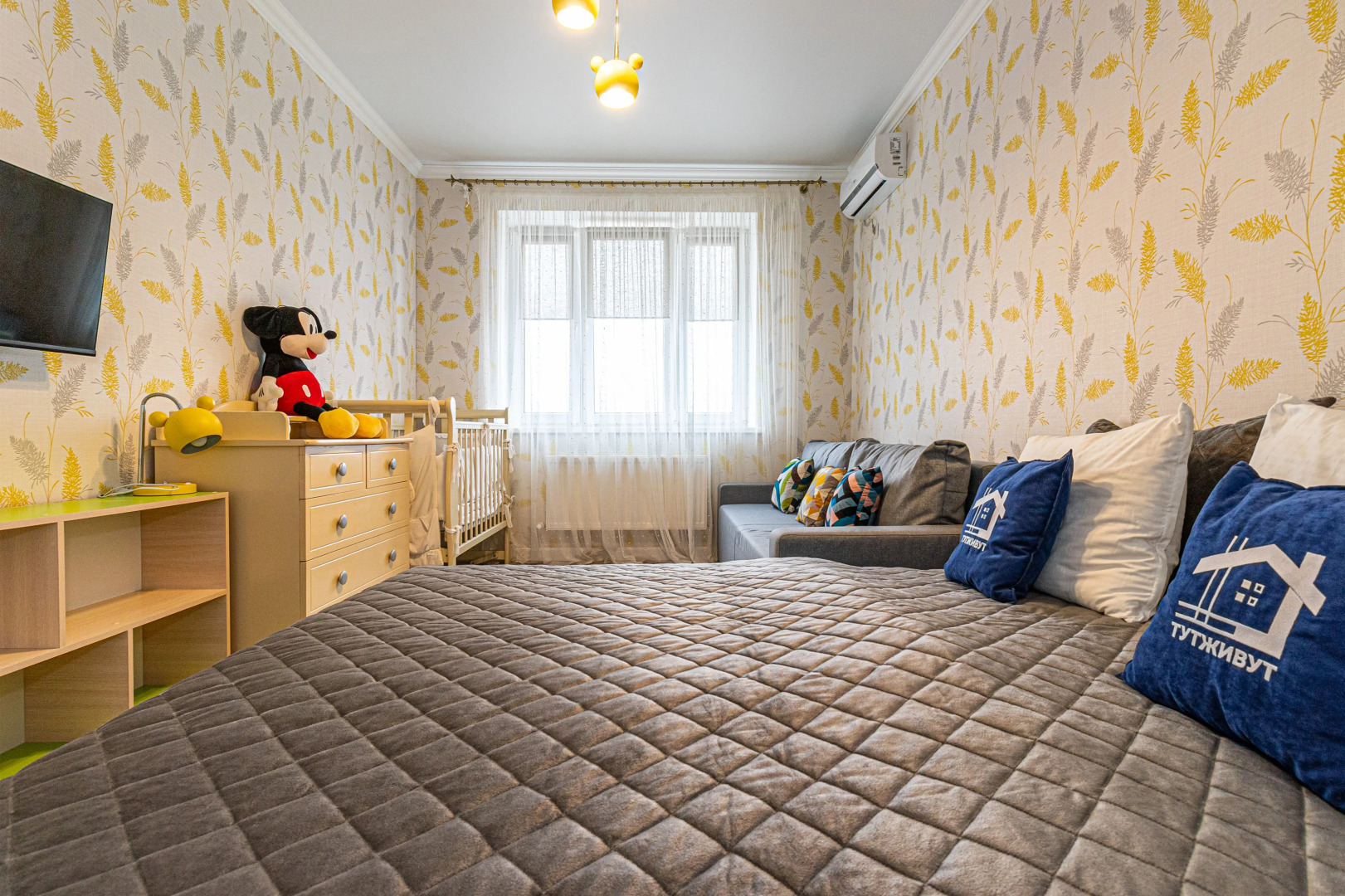 Апартаменты Тут Живут | Жлобы 145 | 3х комнатная