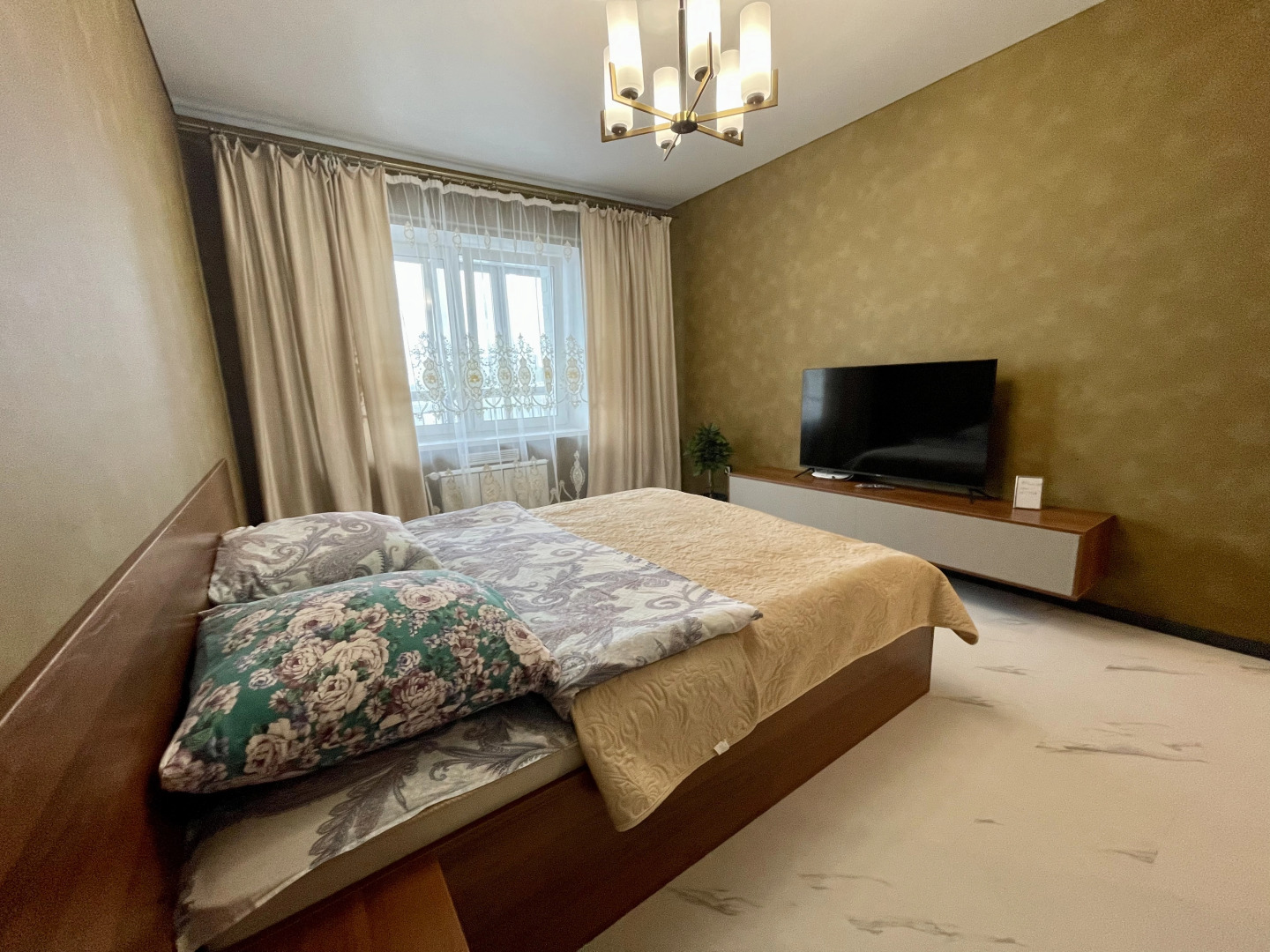 Апартаменты На Верхней Набережной