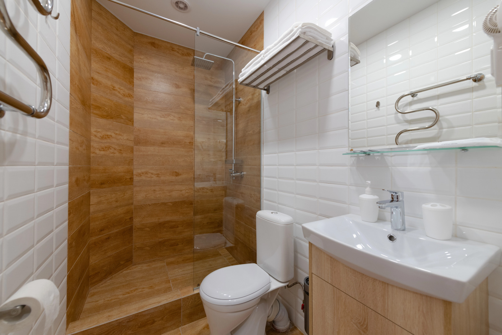 Отель Кипарис