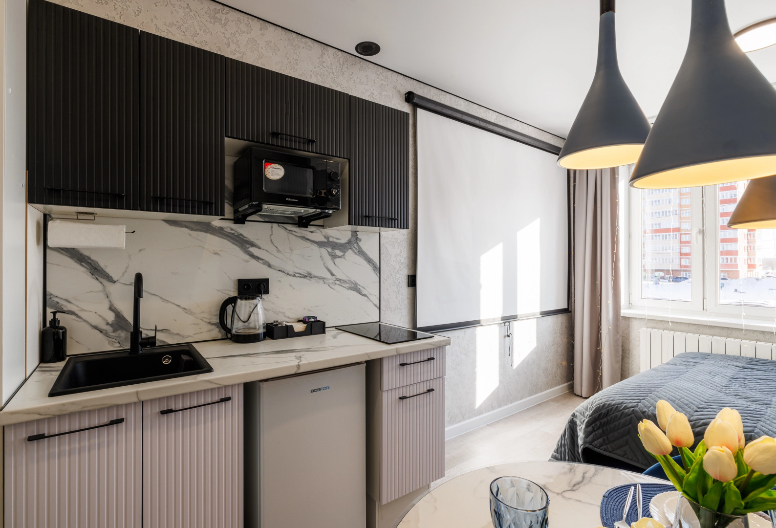 Апартаменты Meduza apart уютные кино-студии с проекторами №3