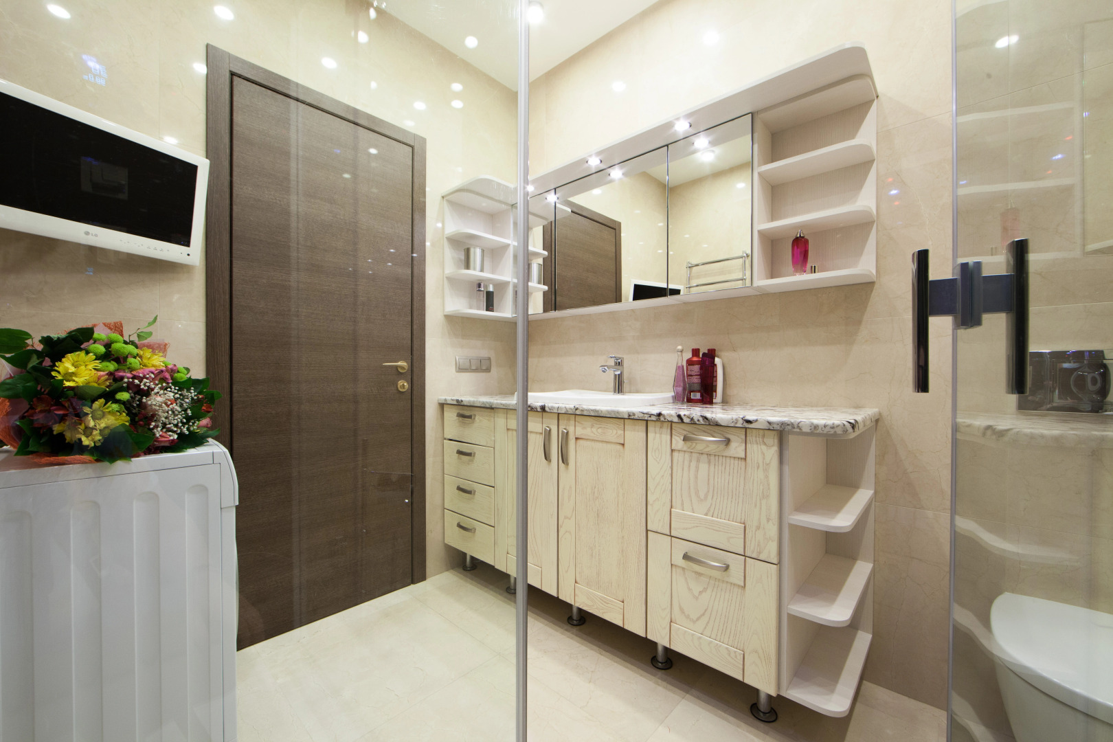 Апартаменты Golden Apartments Falcon jacuzzi on 48th floor