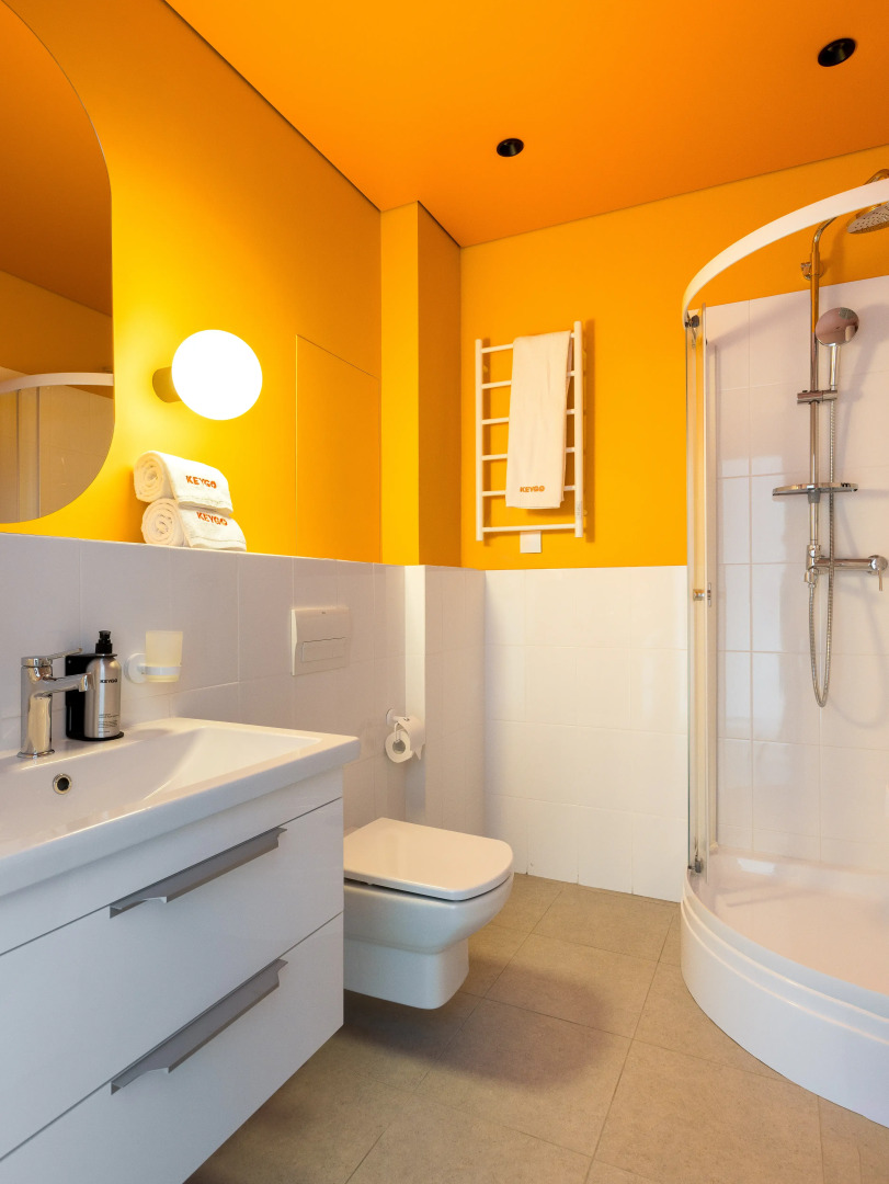 Апартаменты KeyGo 1036 с бассейном и видом на Новую Фондовую Оранжерею