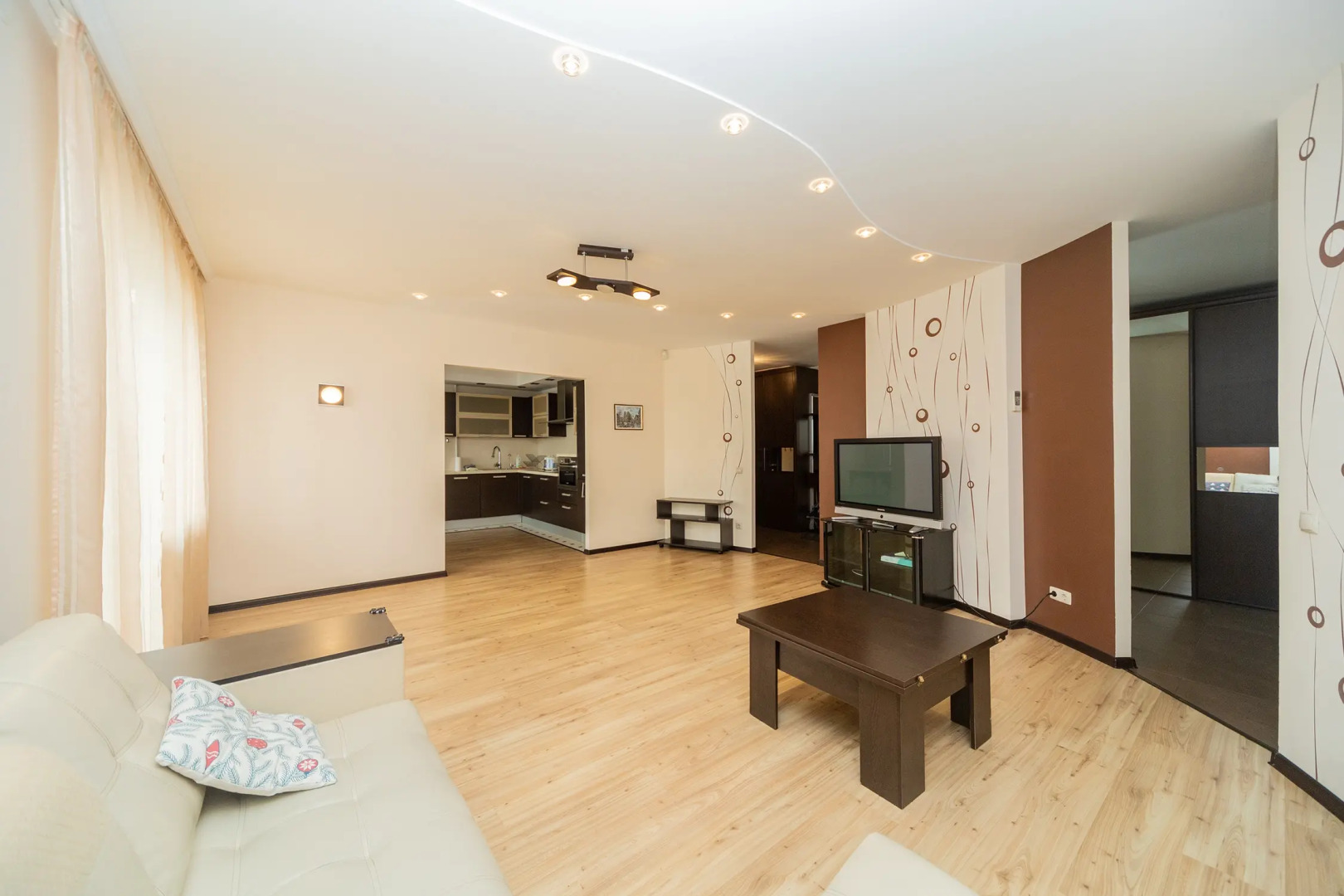 Квартира Большая Уютная Квартира в Центре Перми