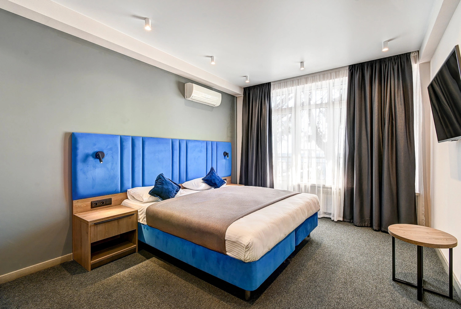 Отель Охотник