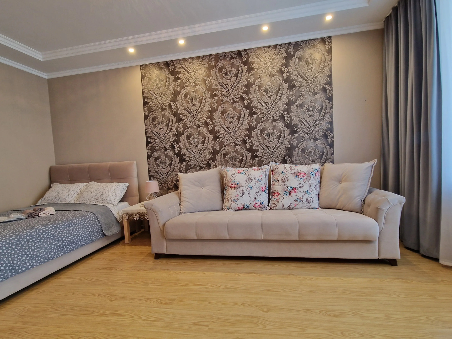 Квартира Восхитительная квартира! Не далеко от Центра! Вблизи Верхнего озера!