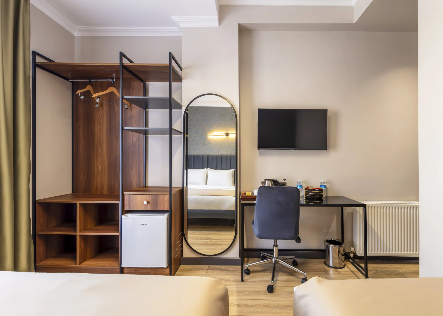 Lenora Airport Hotel