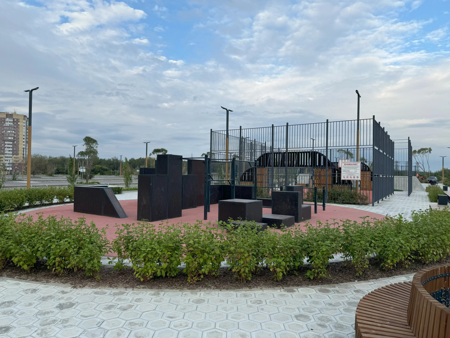 Квартира Пятиместная Красивая в Новом Районе Дивный Квартал у Озера