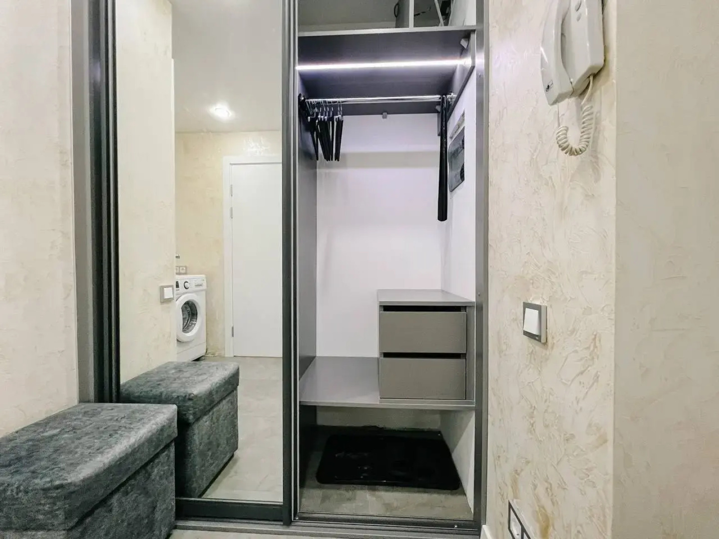 Апартаменты Aparts. Вальгалла