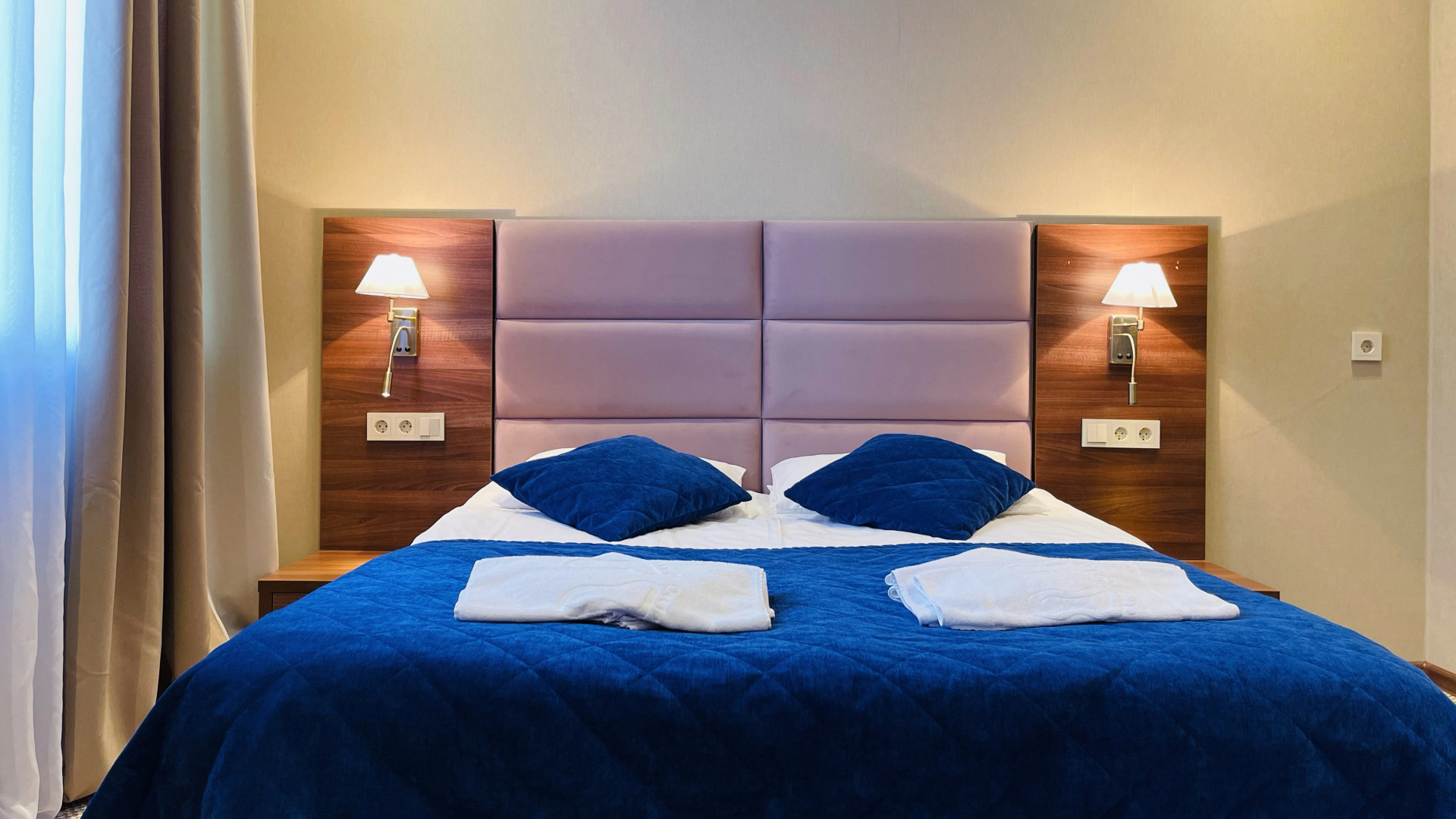 Гостиница Нotel 1963