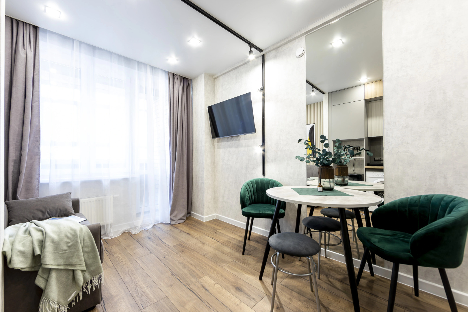 Апартаменты Эксклюзивная Евро Двушка у Аквапарка Лето Лето ВыДома