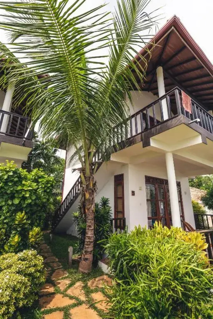 Курортный отель Ananthaya Beach