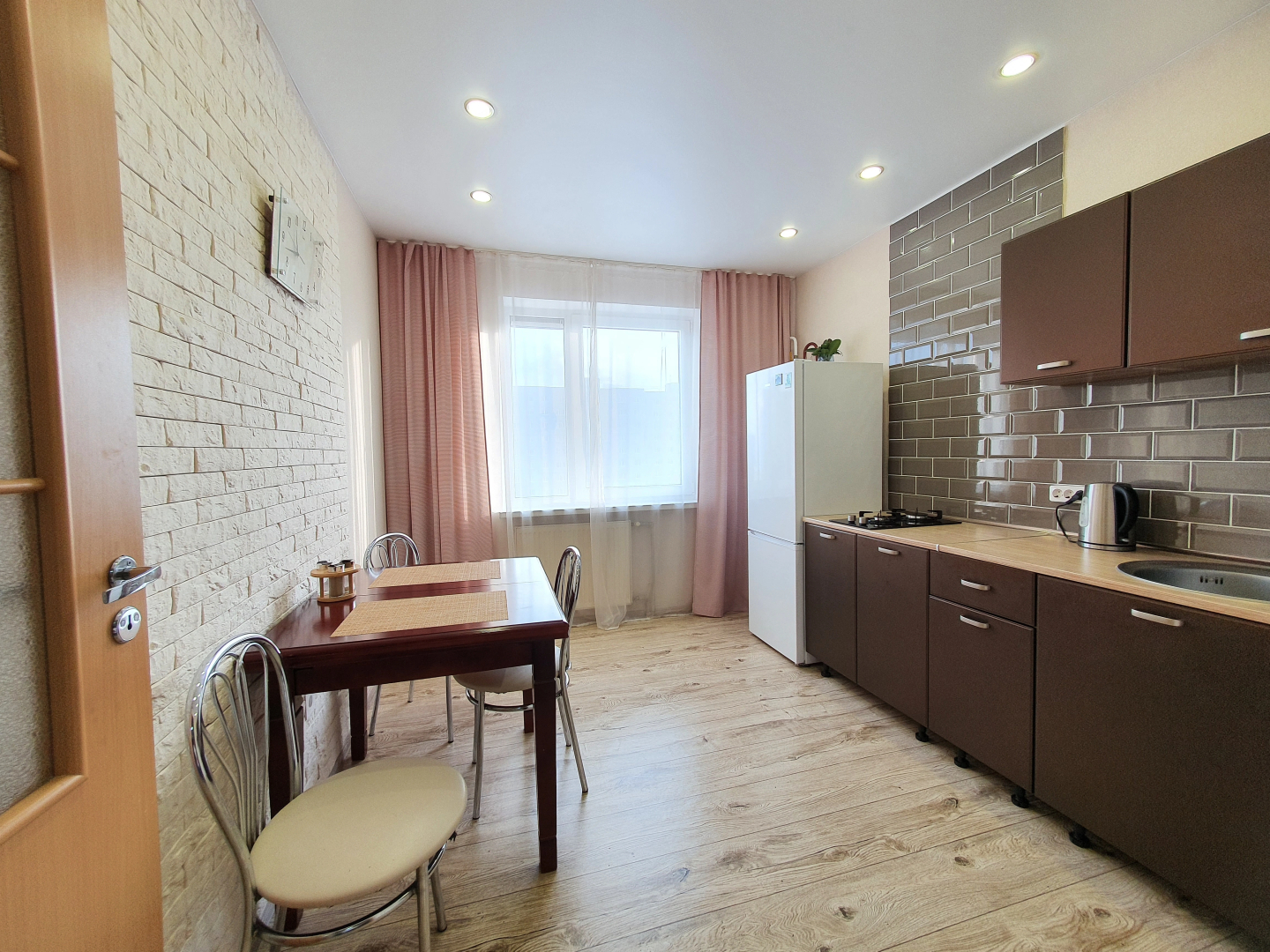 Апартаменты Гайдара 94