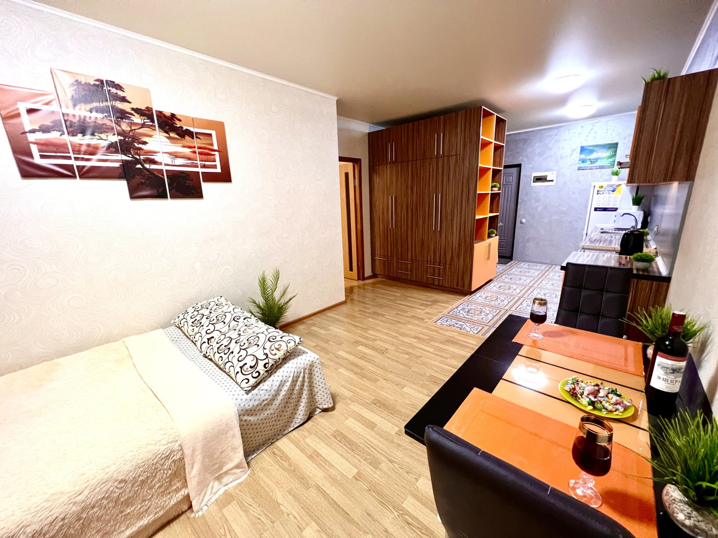 Апартаменты двухкомнатные на 13 этаже в ЖК Современник рядом с МТЛ-Арена