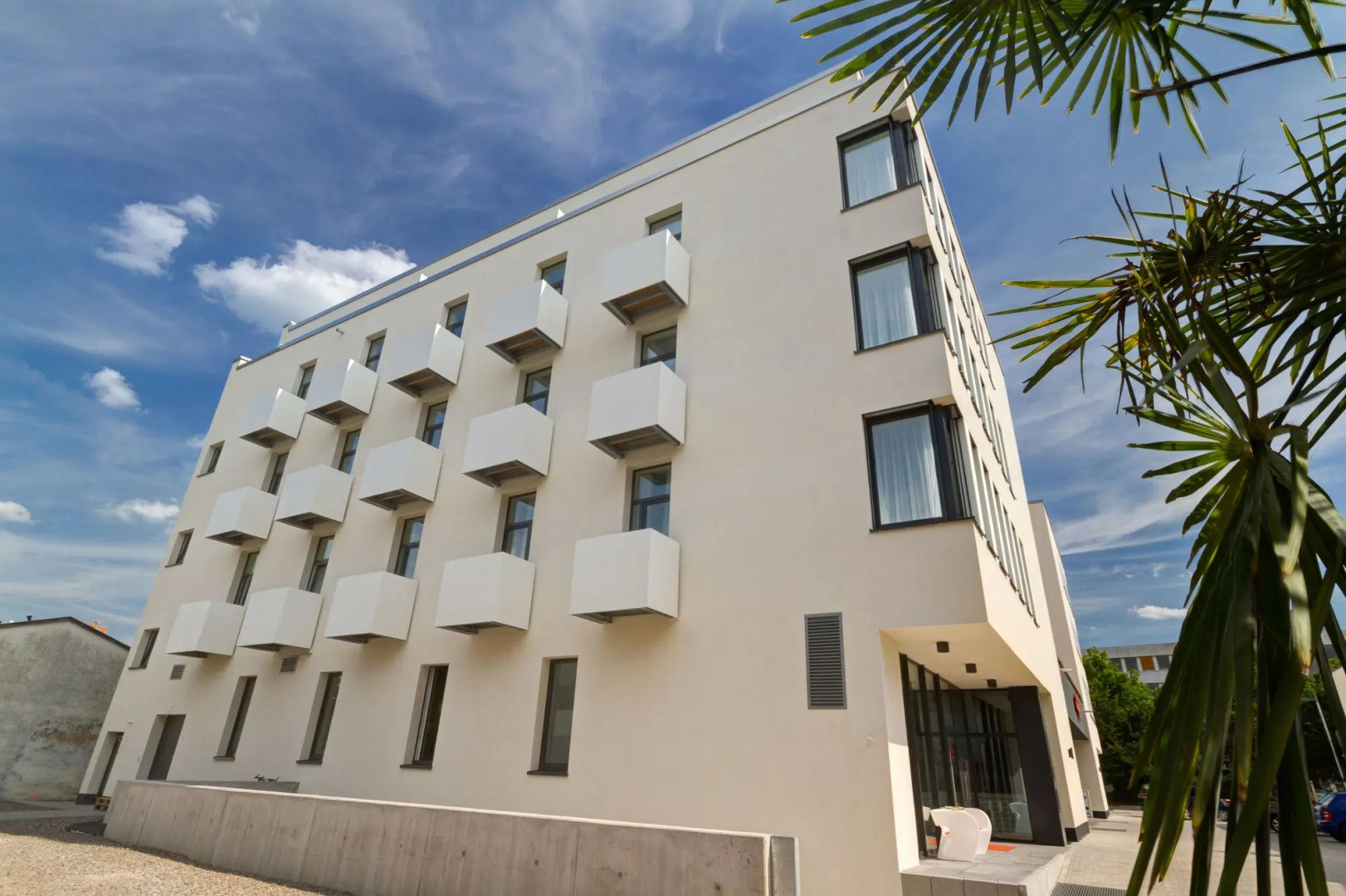 Отель SevenDays BoardingHouse