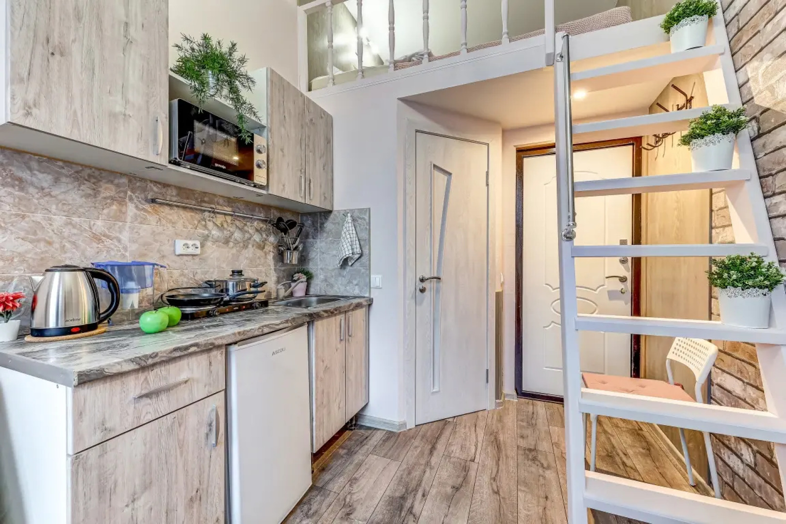 Апартаменты Евростудия 7 на Нарвской (НАР7)