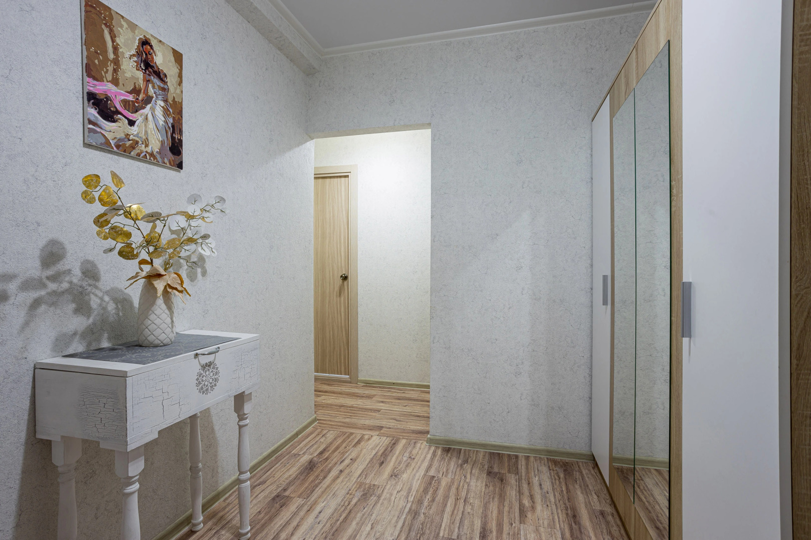 Квартира на Генерала Трошева 25