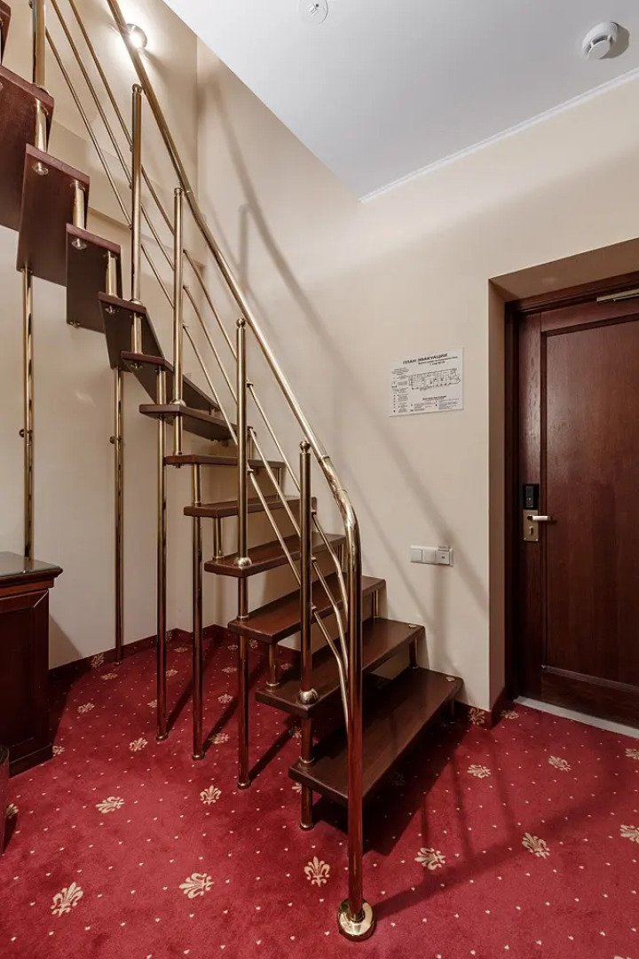 Клуб Отель Корона