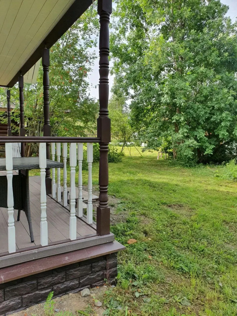 Частный дом Дом возле Ясеня