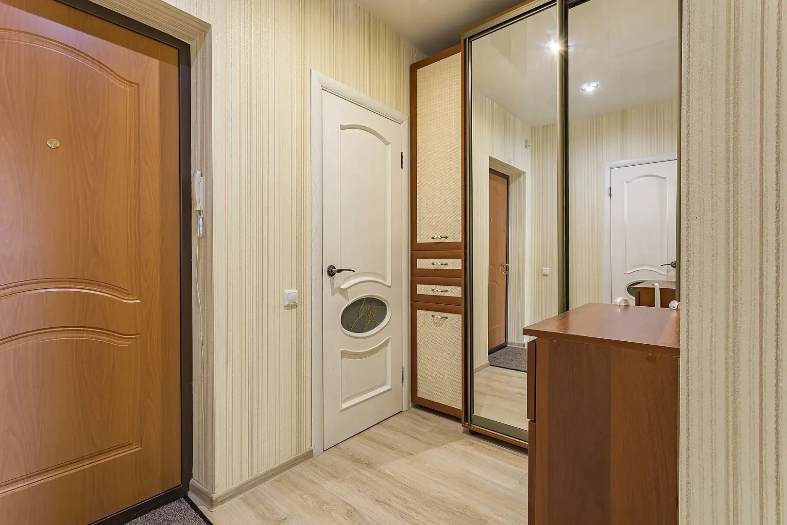 Квартира Уютная и Светлая рядом с Метро