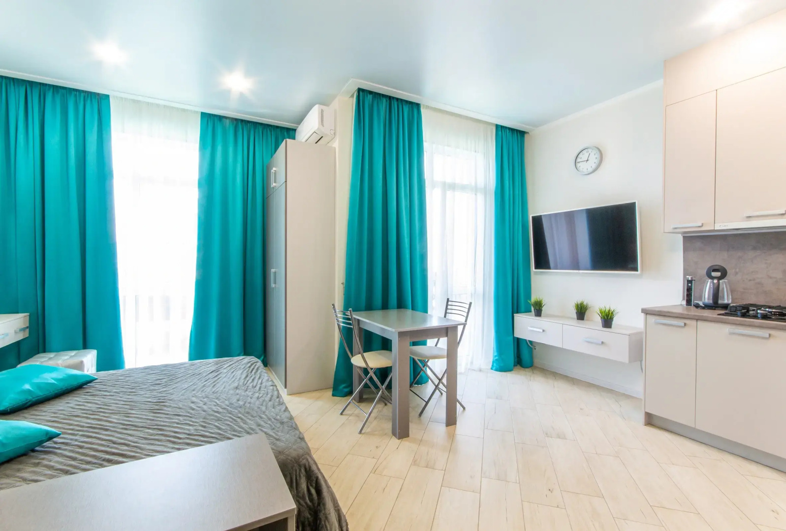 Апартаменты  ПосуточноСочи.рф на Нижнеимеретинской 1