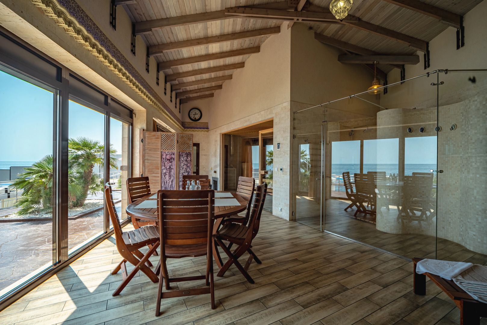 Отель Крымский Бриз Hotel & Villas