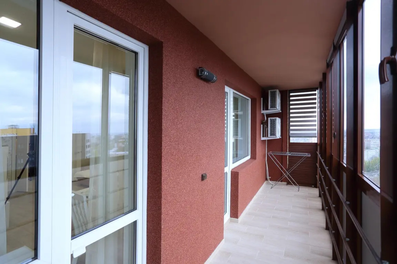 Квартира 25 Этажей Большая Двухкомнатная (70кв.м.) в доме бизнес класса