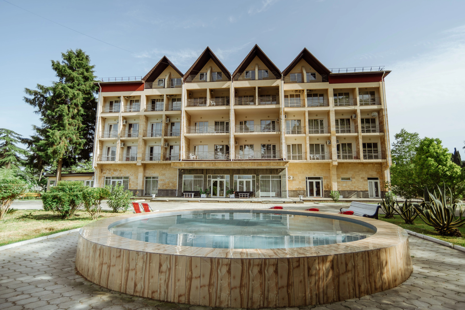 Отель Ривьера