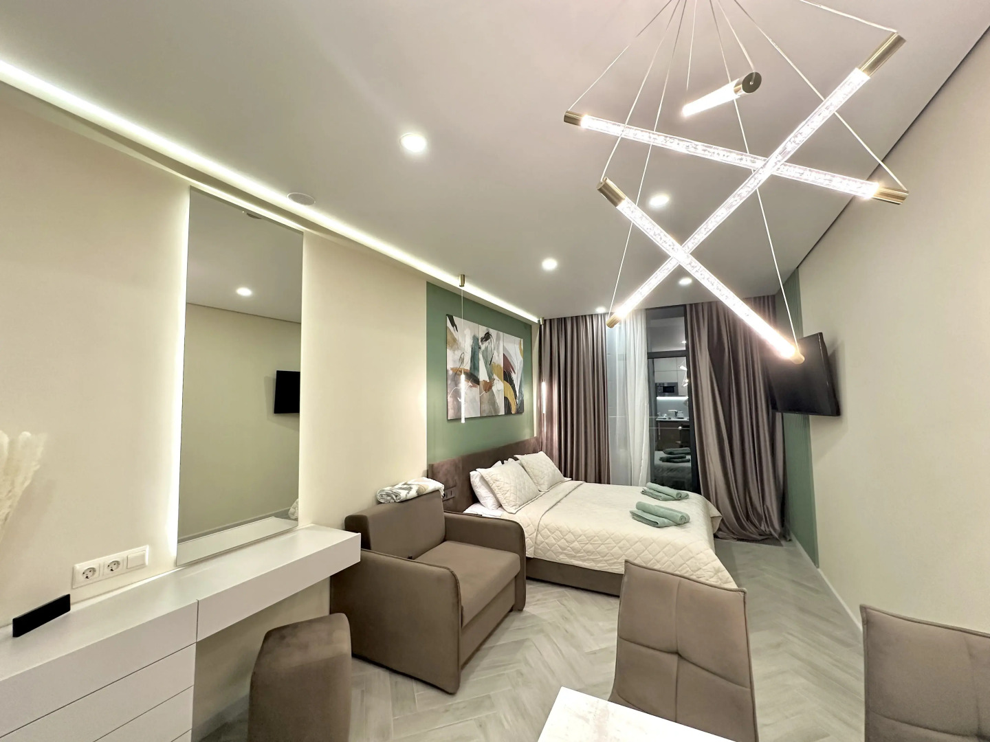 Апартаменты LS-Art-Olive с видом на море с 13 этажа