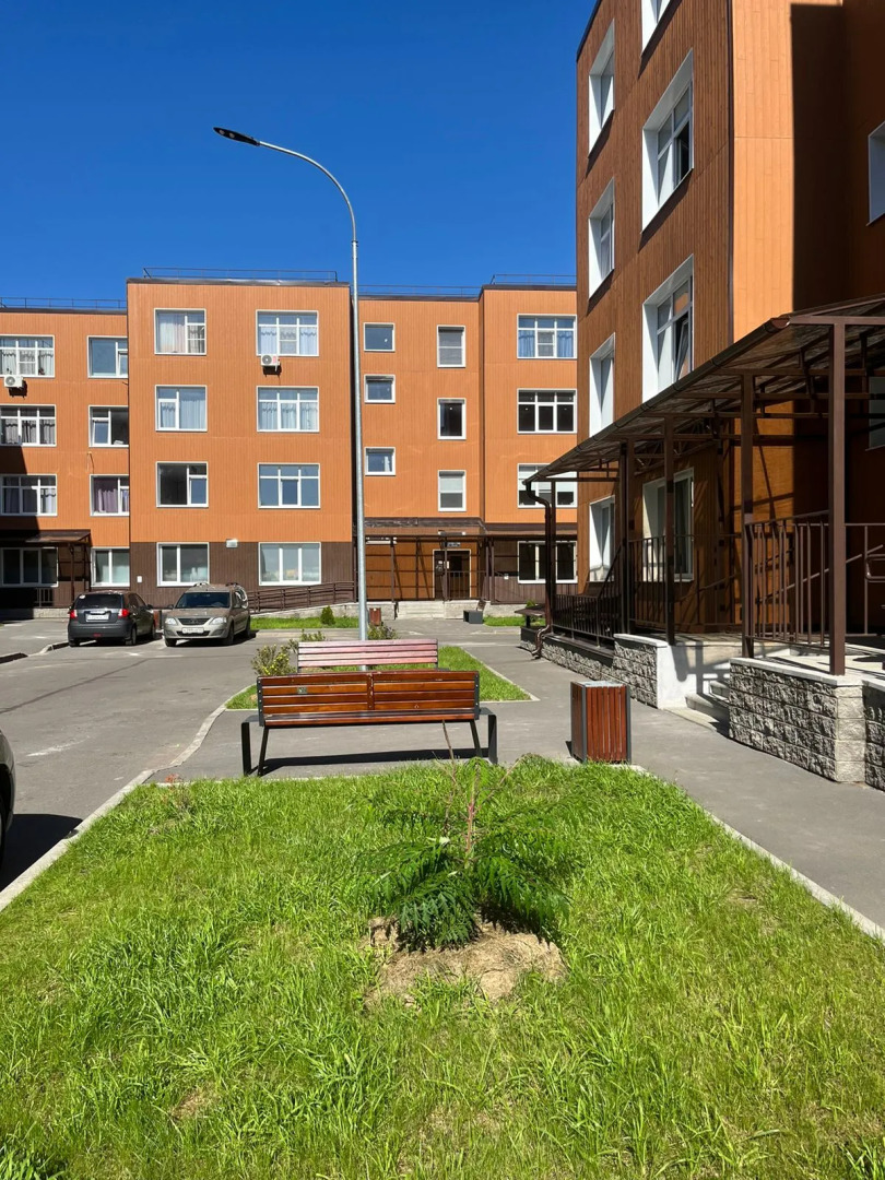 Квартира современная трехкомнатная в Великом Новгороде