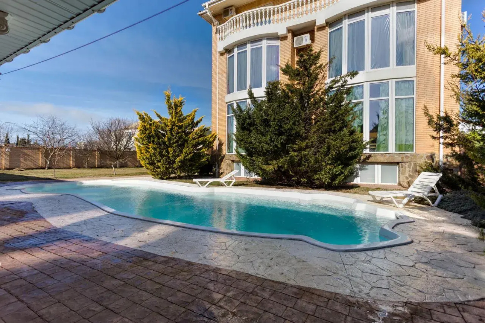 Вилла Аврора