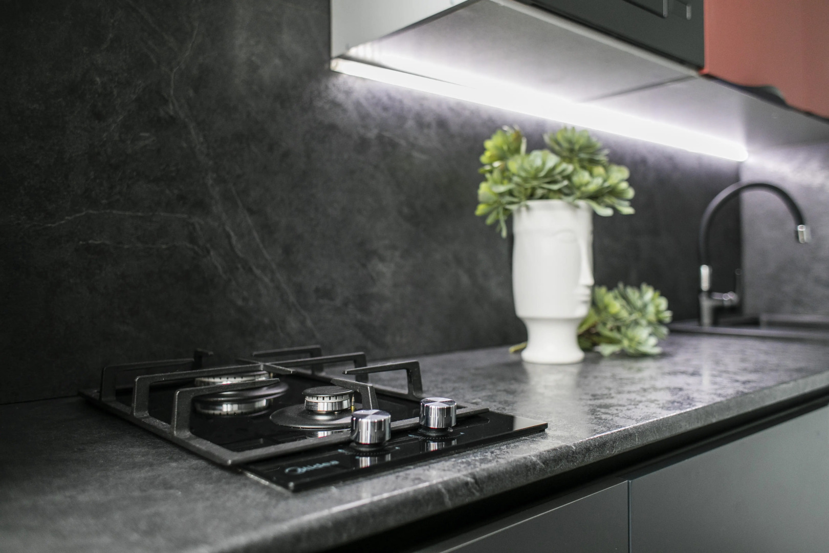 Квартира на Лихвинцева