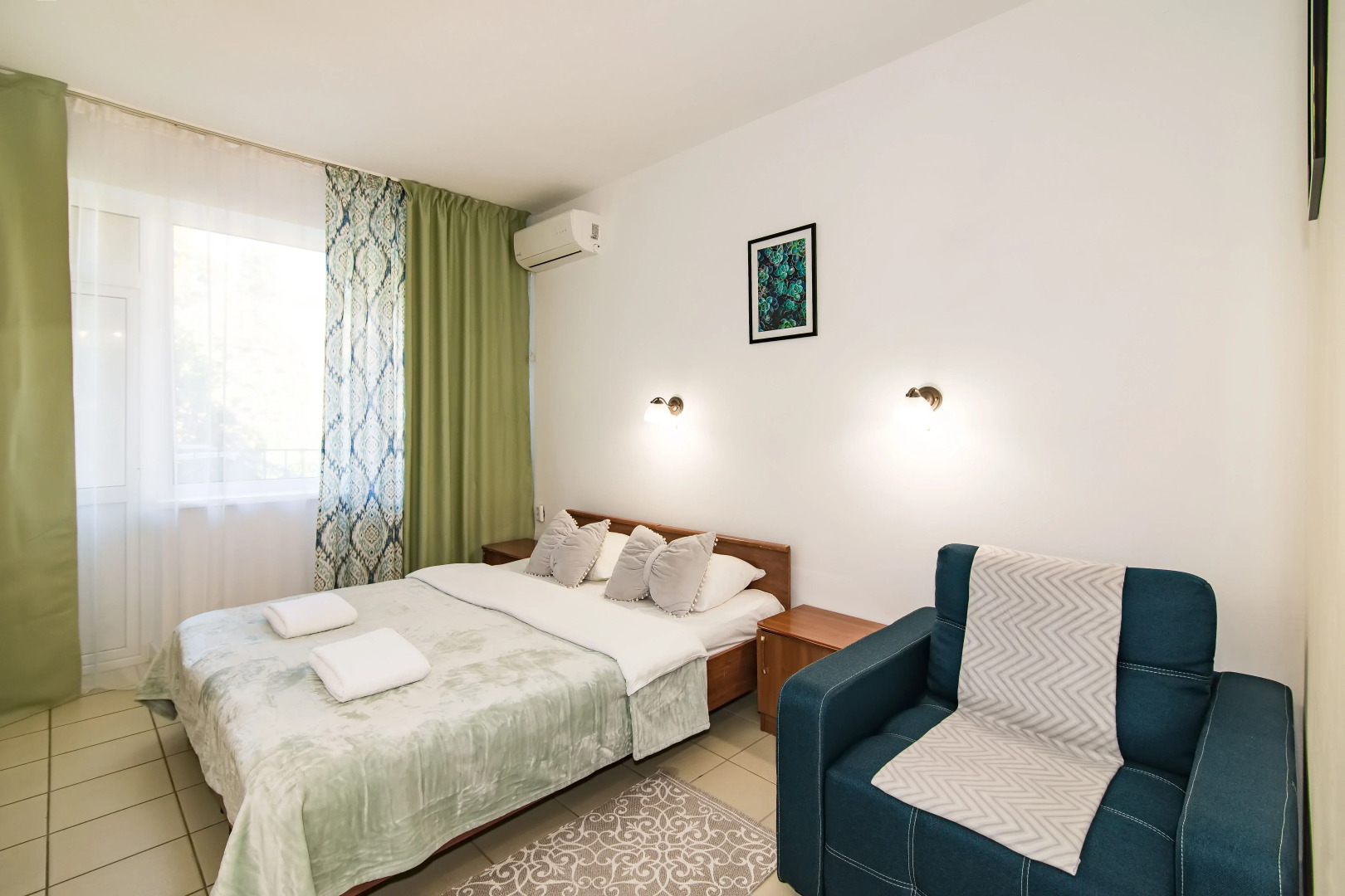 Отель Grand Crystal Group